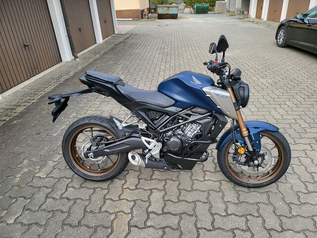 Fahrschulmotorrad Honda CB 125 R